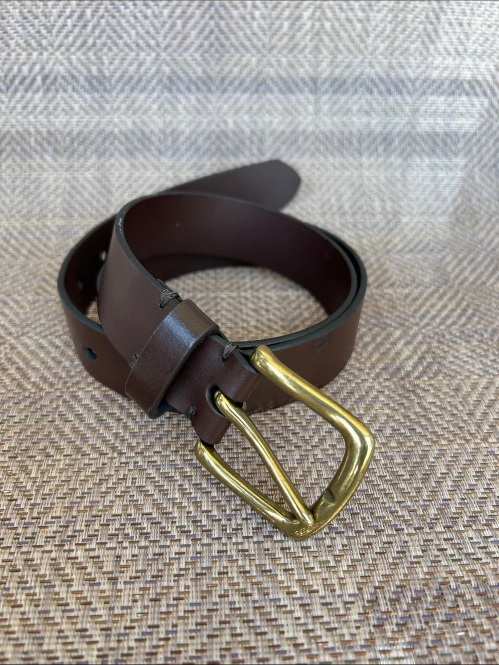 GAP Kids Classic Brown Bonded  Leather Belt with Brass Buckle. Size XL.